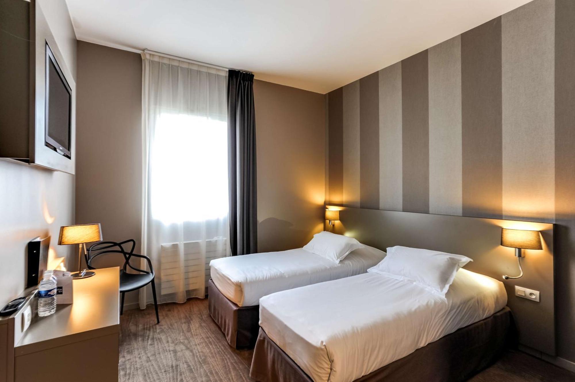 Brit Hotel Le Galion & Spa Биник Екстериор снимка