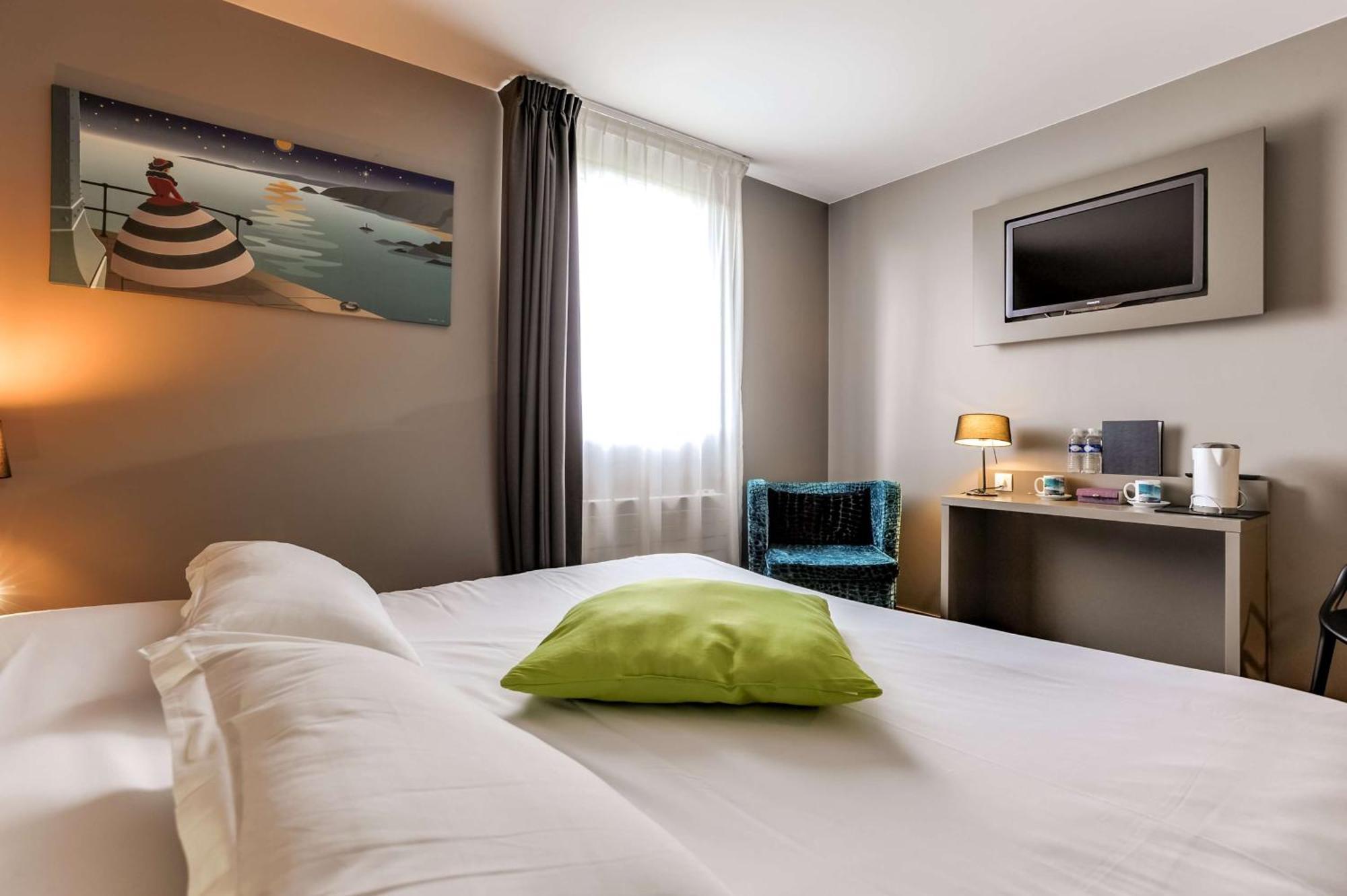 Brit Hotel Le Galion & Spa Биник Екстериор снимка
