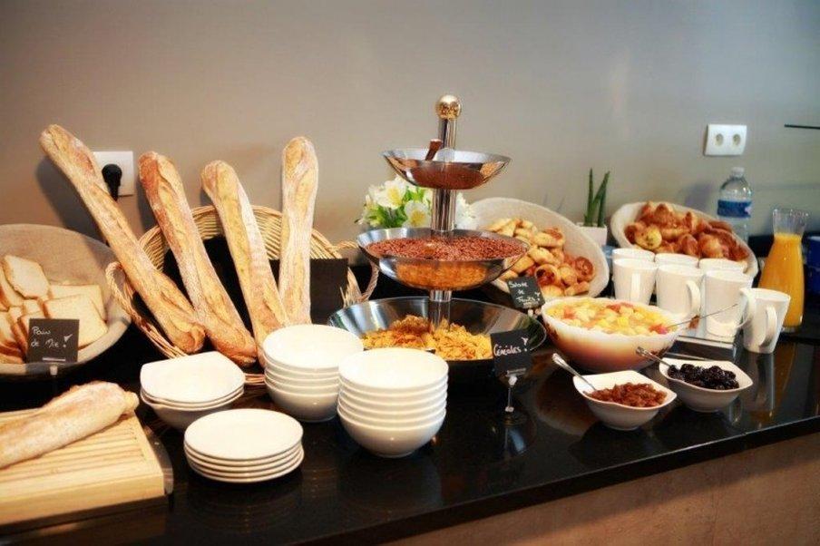 Brit Hotel Le Galion & Spa Биник Екстериор снимка